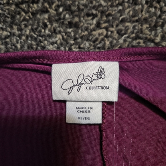 Purple xl shirt with runching on one side swoop neck - Picture 4 of 5